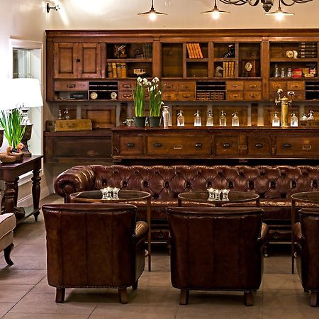 וודסטוק On The River Inn מראה חיצוני תמונה